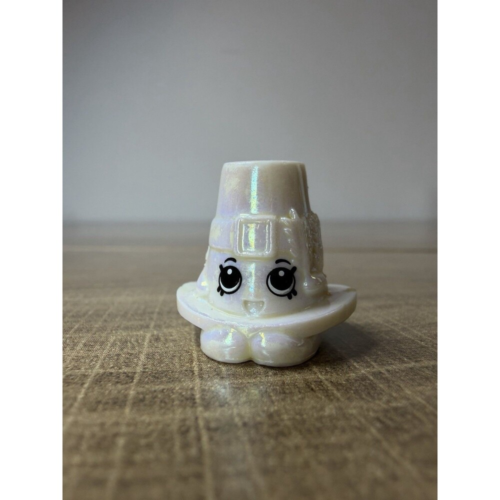 Shopkins Season 8 Americas FRANK GIVINGS White Ultra Rare